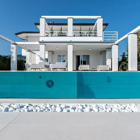 Giuseppe Apartment *
